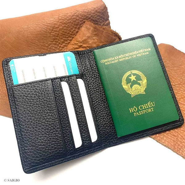 Ví Đựng Passport Da Bò PEBBLE Mềm Mại Bền Bỉ Màu Đen - kiotviet bb2454ffb75d740f0a38b6798069ee99 -