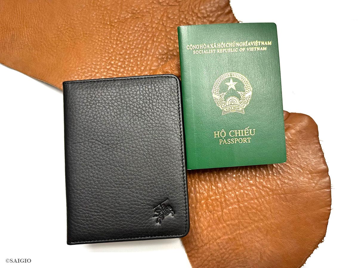 Ví Đựng Passport Da Bò GENTLE Mềm Mại Màu Đen - vi dung passport gentle da bo mau den 1 -