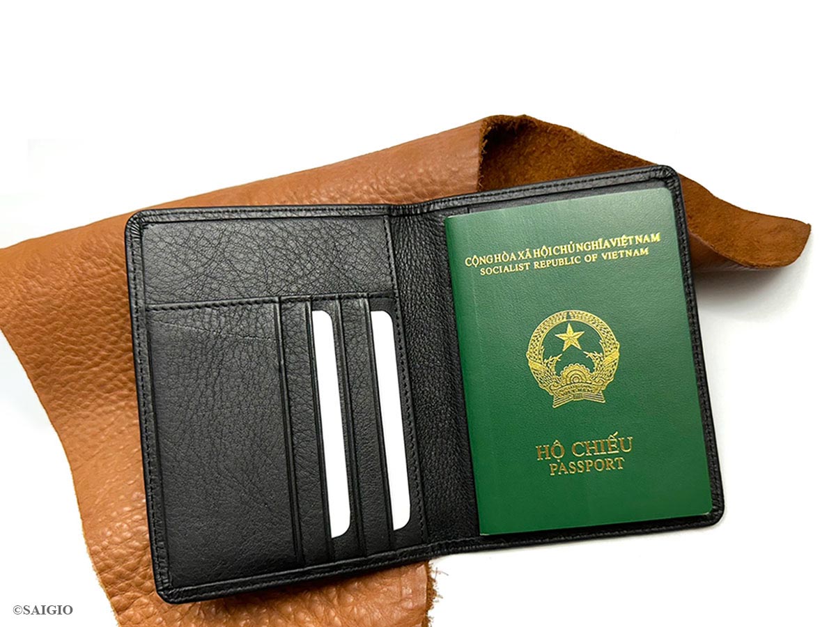 Ví Đựng Passport Da Bò GENTLE Mềm Mại Màu Đen - vi dung passport gentle da bo mau den 2 -