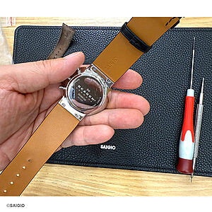 Dây Đồng Hồ SKAGEN Da Bò Màu Đen Kiểu Cổ Điển Phẳng Không May - thay day dong ho skagen da bo mau den kieu co dien phang khong may 06 900 -